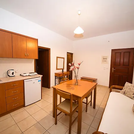 Angira Hotel Kamari (Santorini)