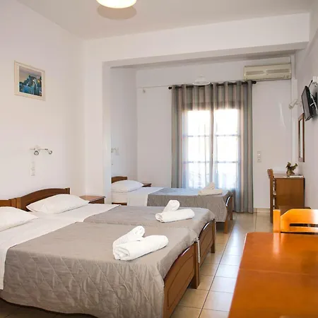 Angira 3* Kamari (Santorini)